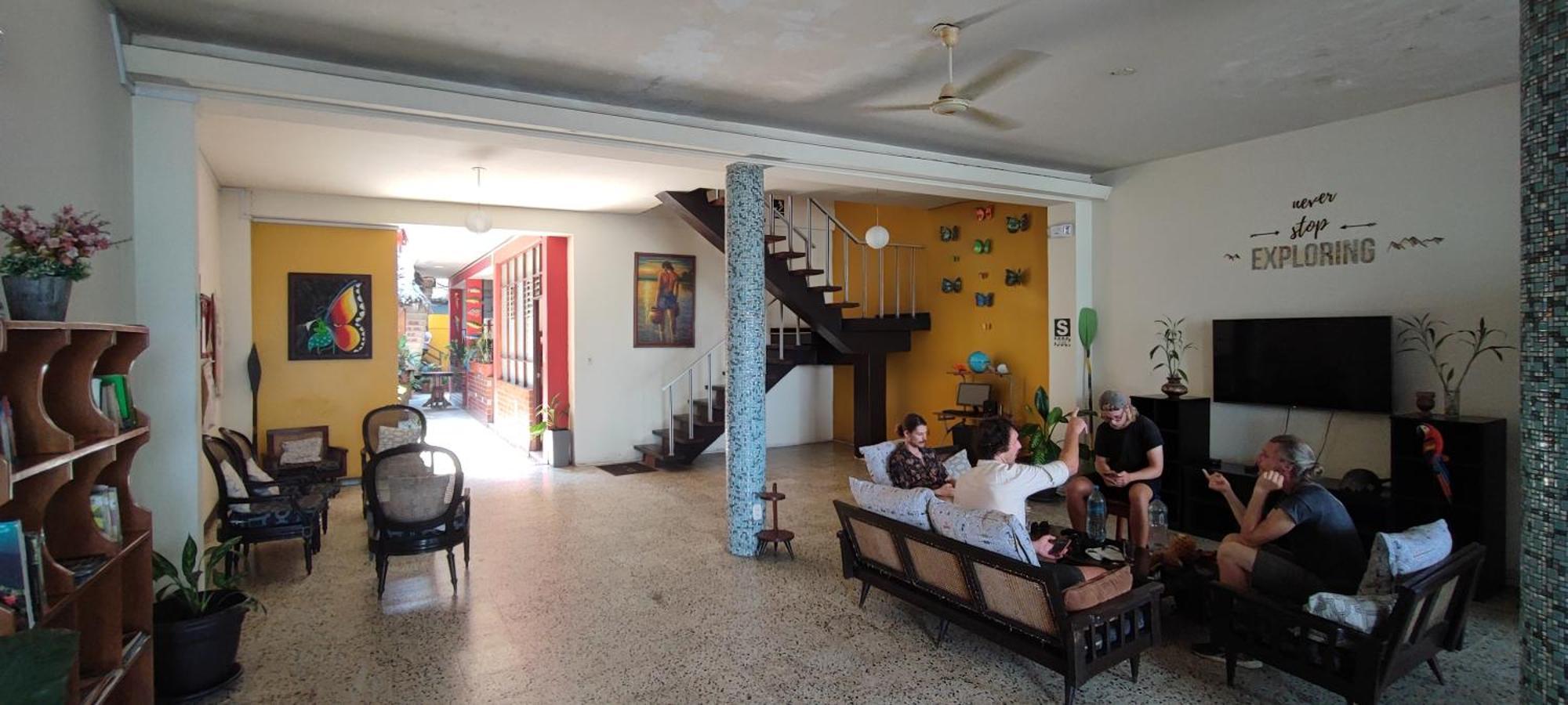 Flying Dog Hostel Iquitos Kültér fotó
