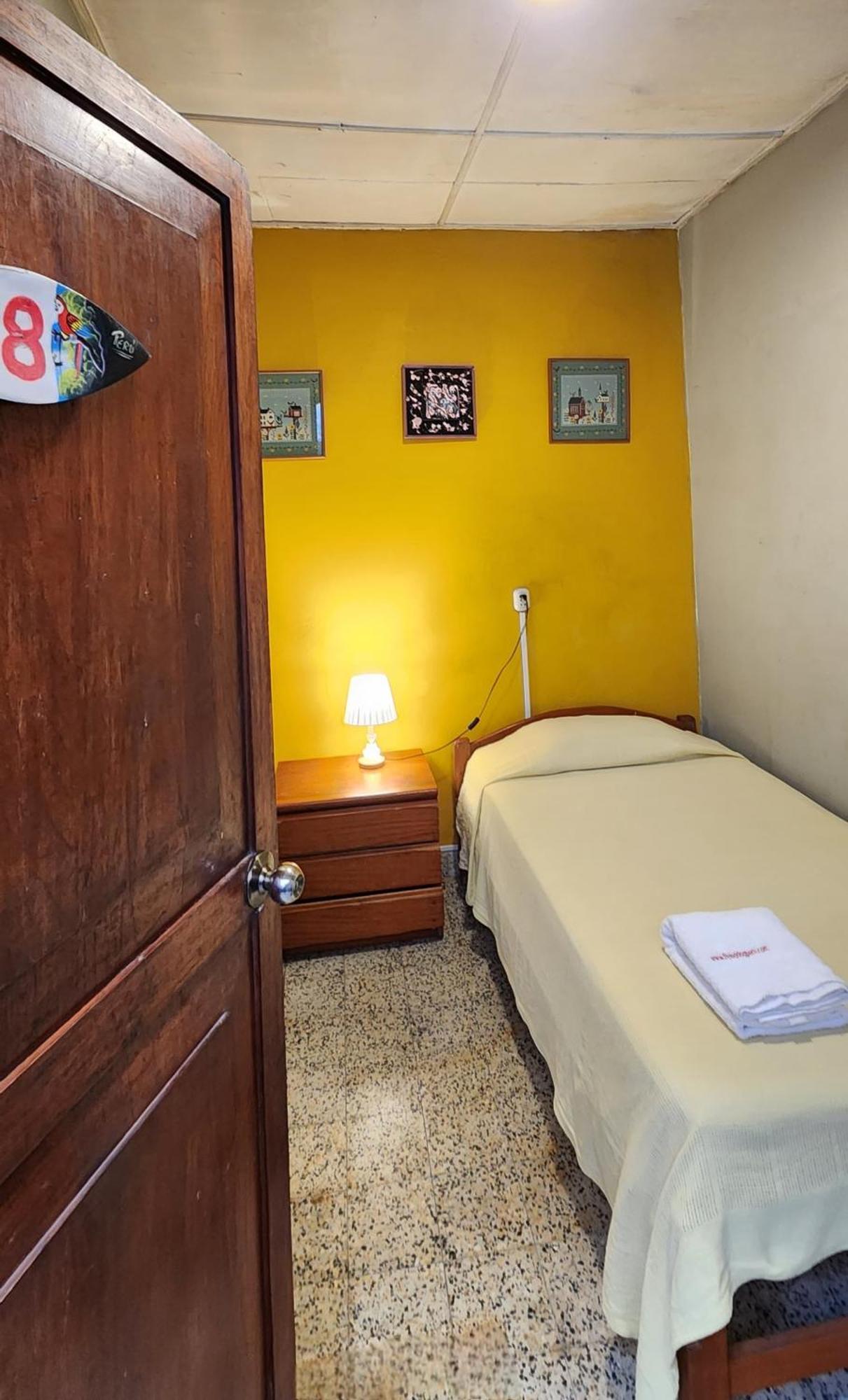 Flying Dog Hostel Iquitos Kültér fotó