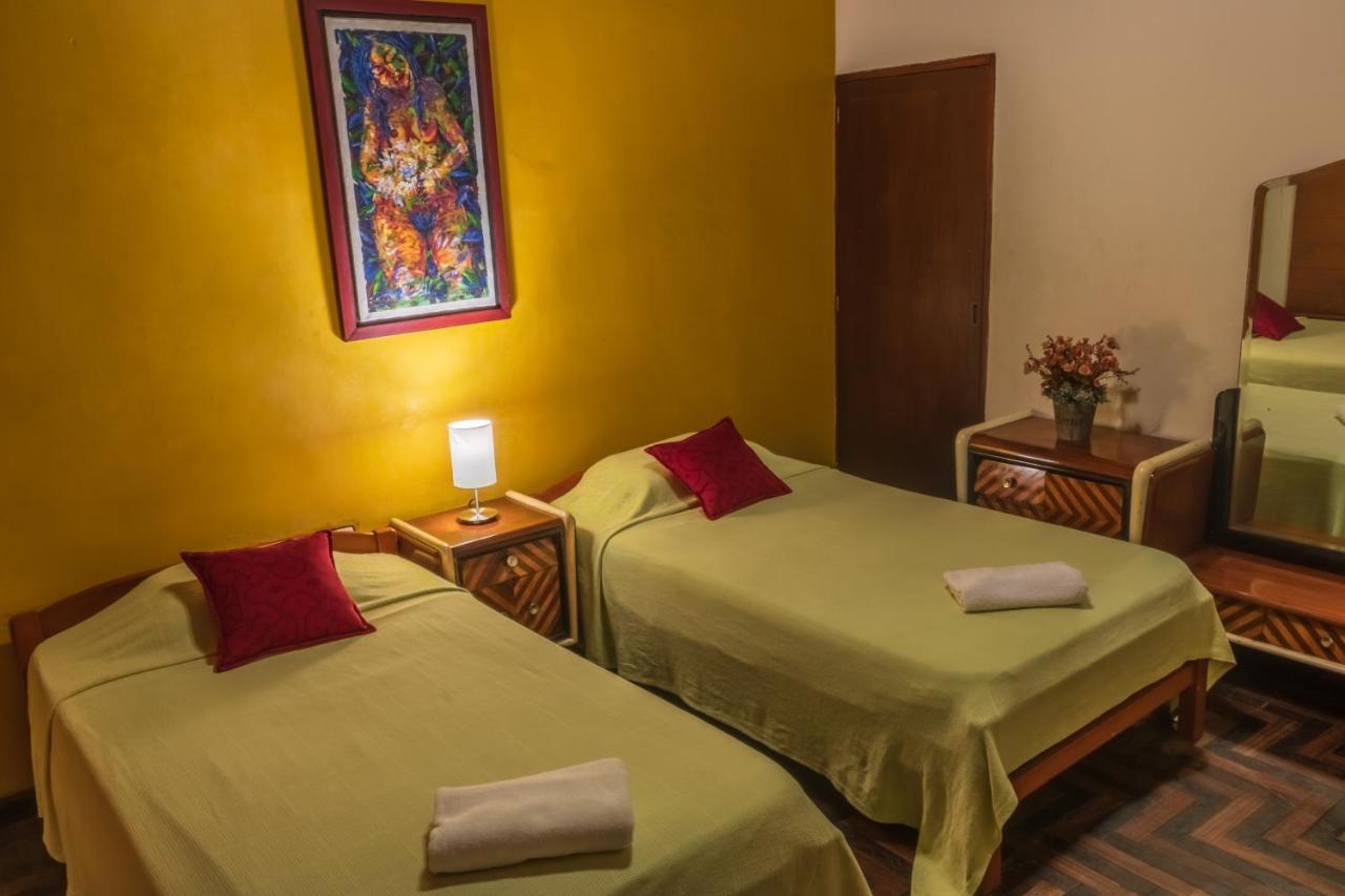 Flying Dog Hostel Iquitos Kültér fotó