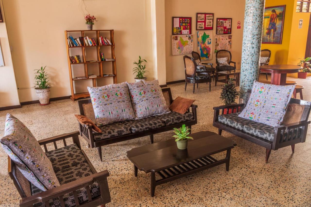 Flying Dog Hostel Iquitos Kültér fotó